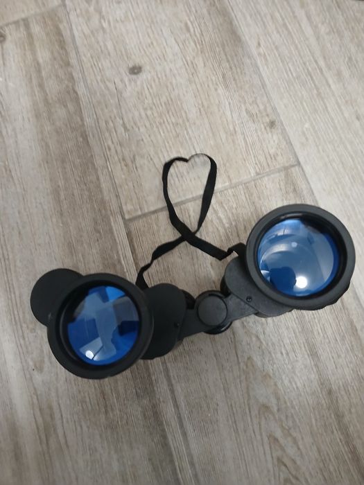 Binoclu mare in stare excelenta
