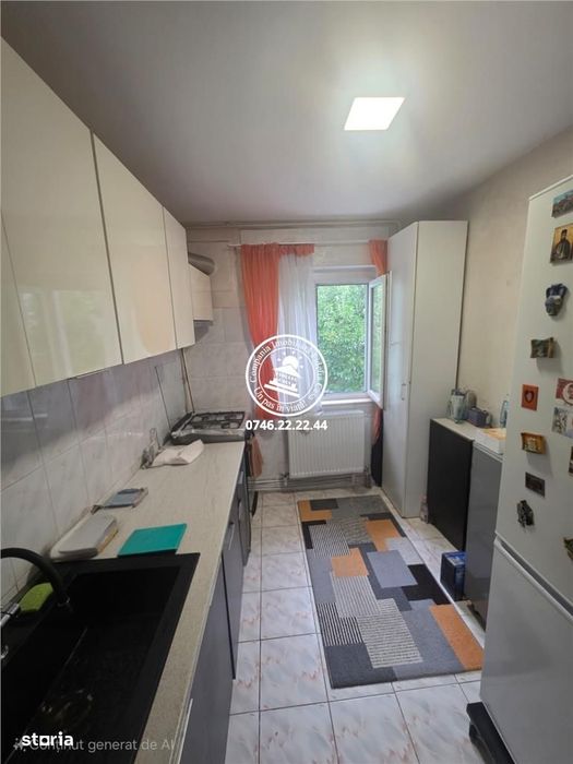 Apartament 3 camere  de vanzare  Podu Ros,