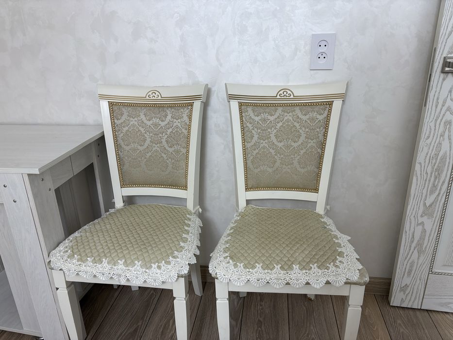 Продам 5 стульев