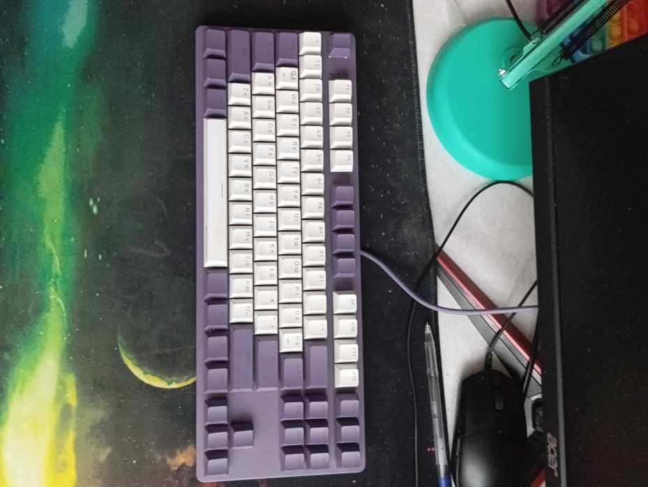Red scuare Keyrox TKL purple