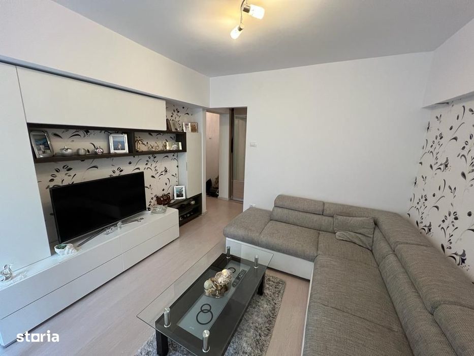 Inchiriem apartament cu 2 camere, Micro 39, etaj 1, suprafata 55 mp