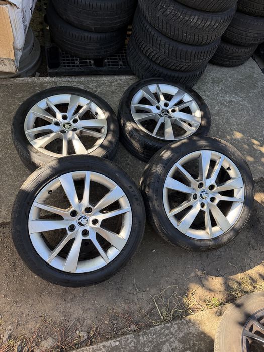 Vand Jante / Roti 5x112 R17 originale vw golf passat  impecabile seat skoda 5x112 R17 R16h