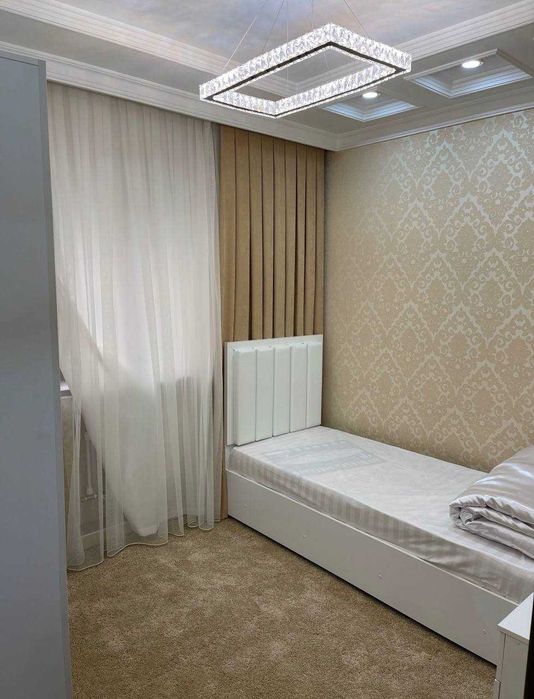 Продажа 4-комнатной Квартиры в Ц1 •