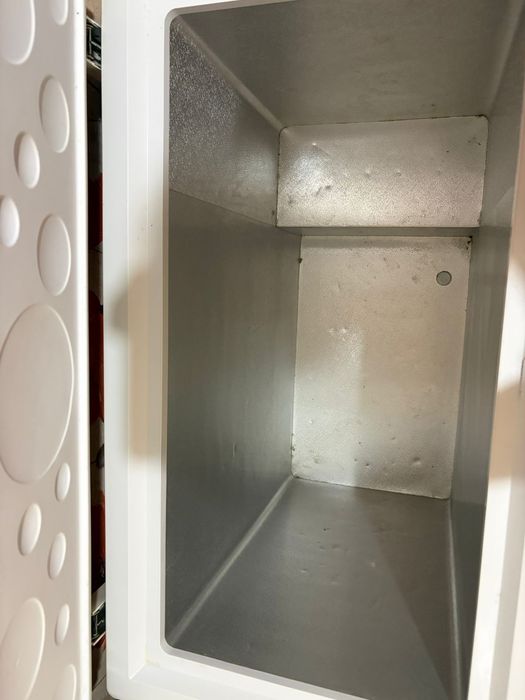 Морозильник Б/у почти новый