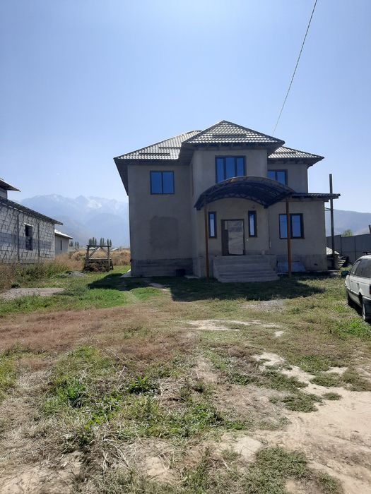 Продам !!! Коттедж 320 кв.м г.ТАЛГАР.