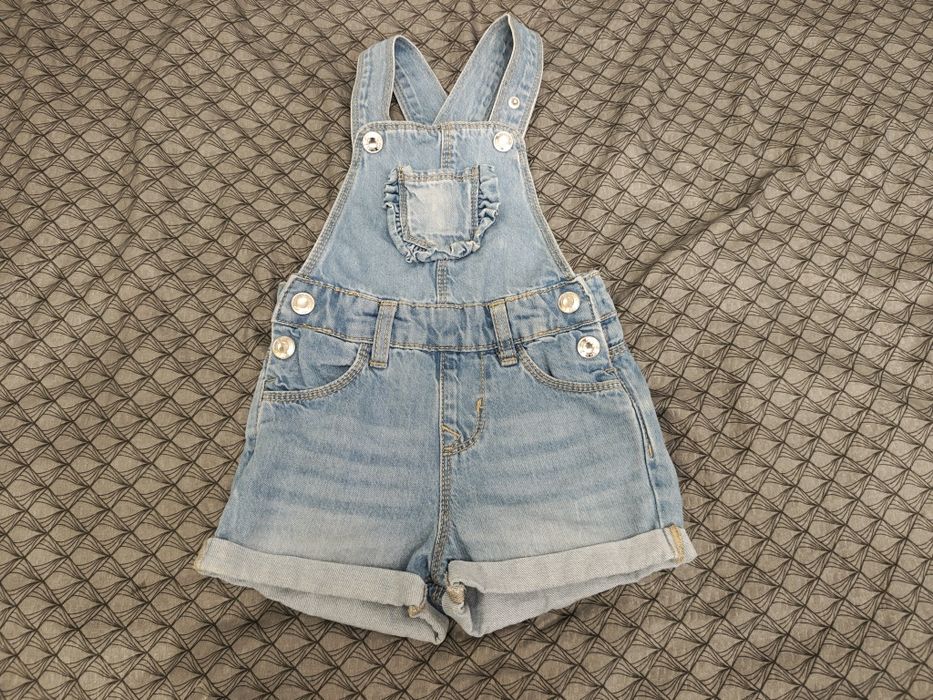 Vând salopeta pt fetițe , Nr 92 , cool club