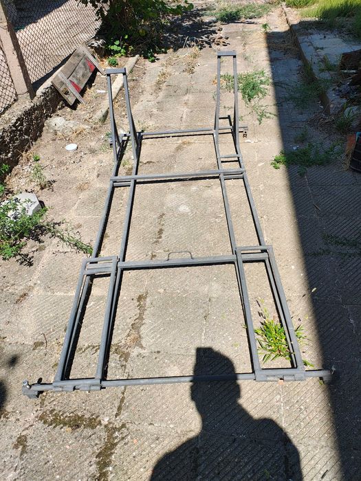 Стойка за превоз на мотори