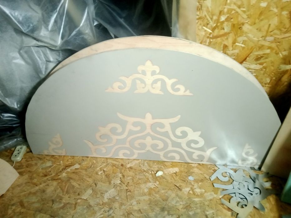 Продам казахские столы