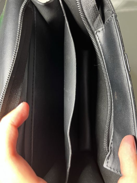 Стилна и елегантна дамска чанта! използвана, в добро състояние