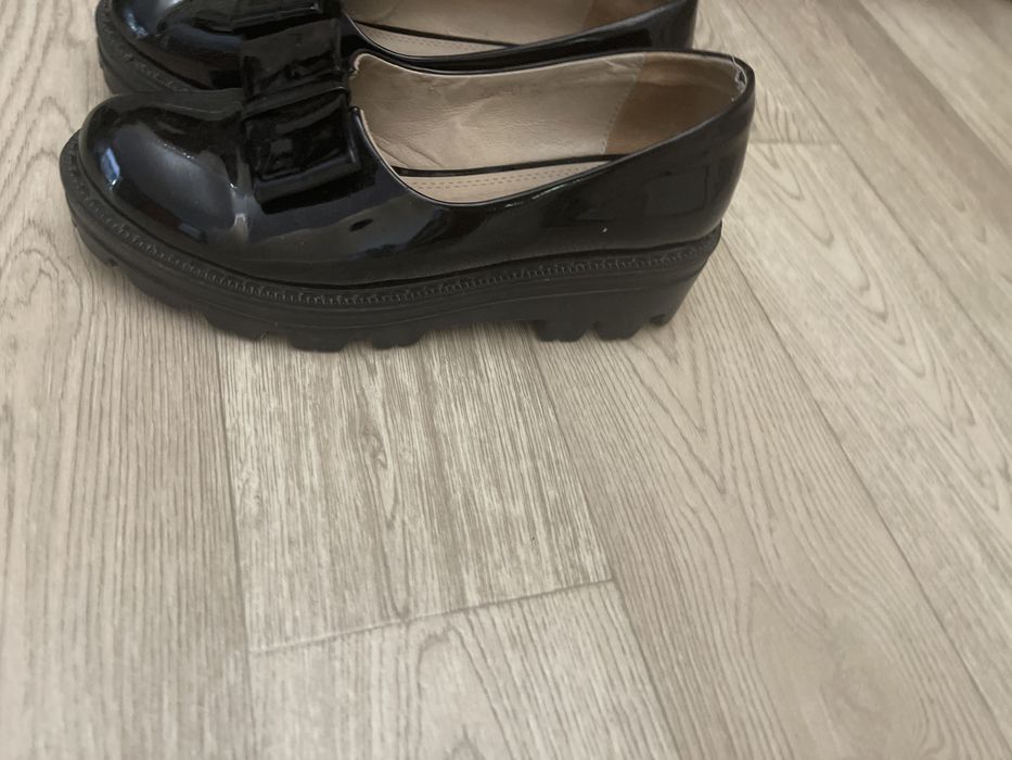 Балетки белые кожаные