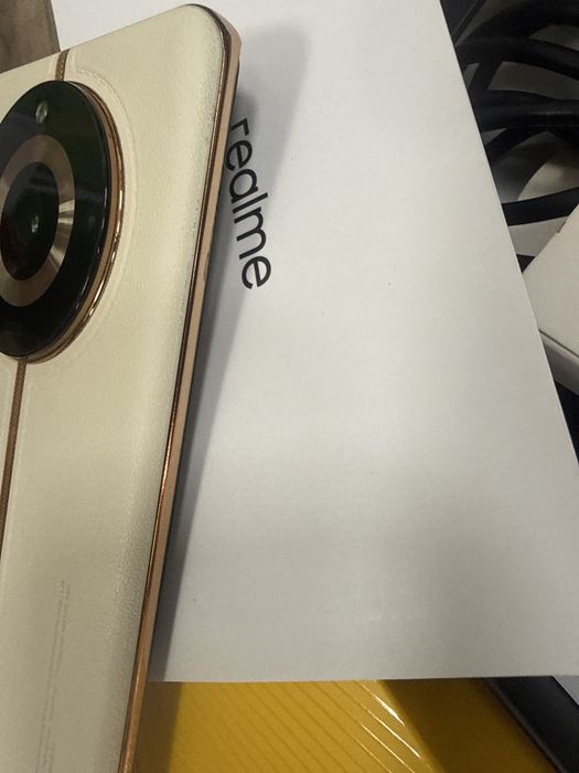 Realme 11 pro + 5g 12/512gb Перфектен!