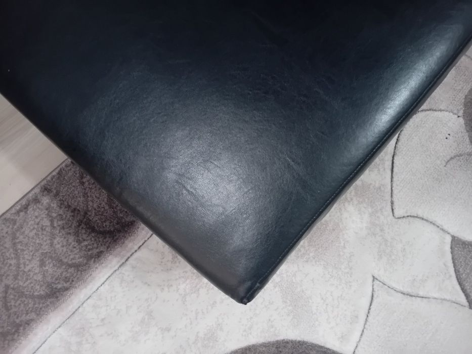 Лежанка за хол в много добро състояние