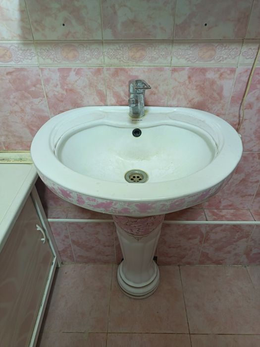 Продам раковину в ванну