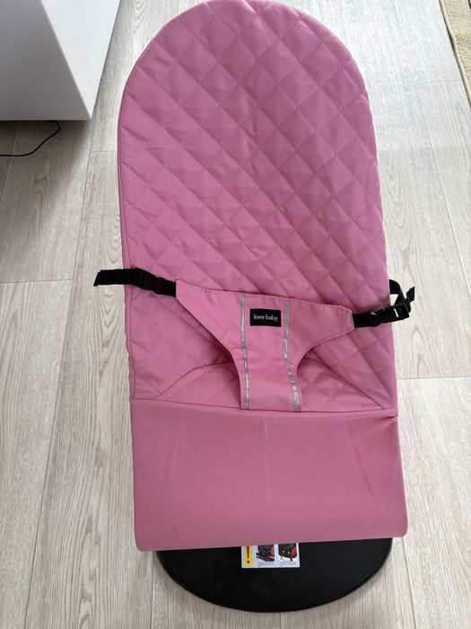 Продам шезлонг для девочки.