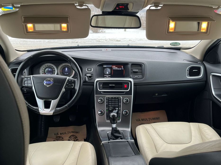 Volvo V60 / 2.0tdi 163cp / Motor de Volvo 5 cilindri  / full