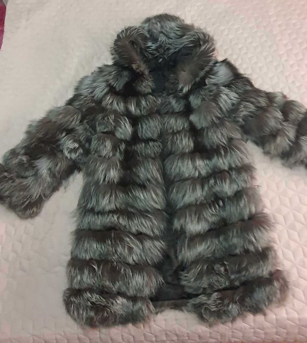 Oferta de sarbatori - Haina de blana de vulpe argintie