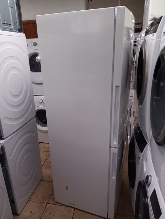 Като нов комбиниран хладилник с фризер Bosch А+++ 2 години Гаранция!