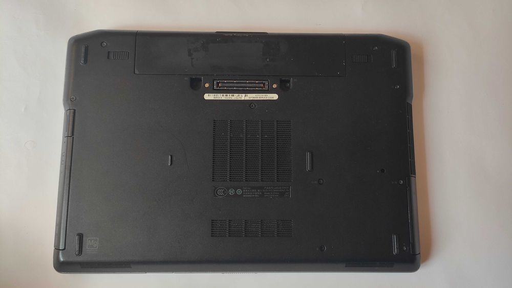 Лаптоп dell latitude e6420 i5/ HD+/ 8gb/ ssd
