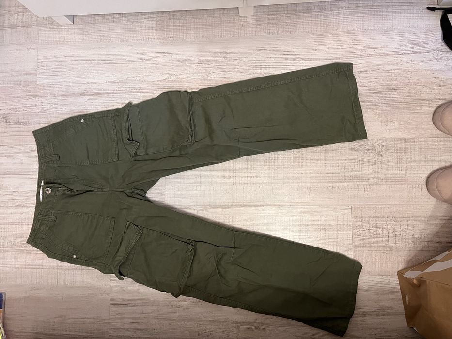 панталон карго.