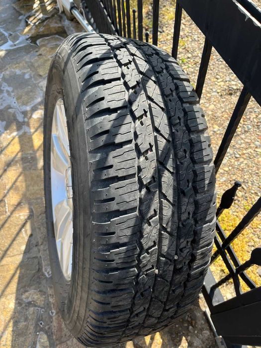 Гуми с джанти за Toyota Hilux