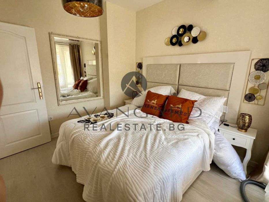 Продава се Тристаен апартамент в Пловдив, Център - 120 кв.м за 2763 €/кв.м - Снимка #6