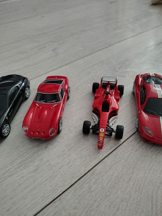 Колички Ферари ...