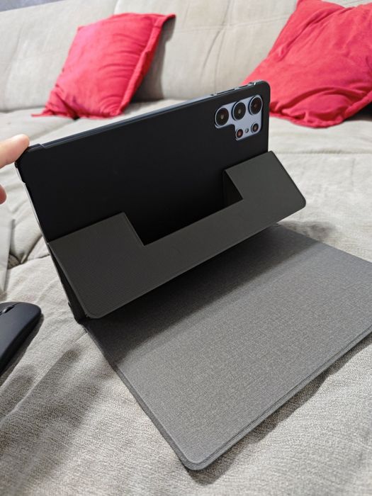 Vând tableta Panco P10, ROM: 1 TB, RAM: 16GB, Cu tastatura și Mouse