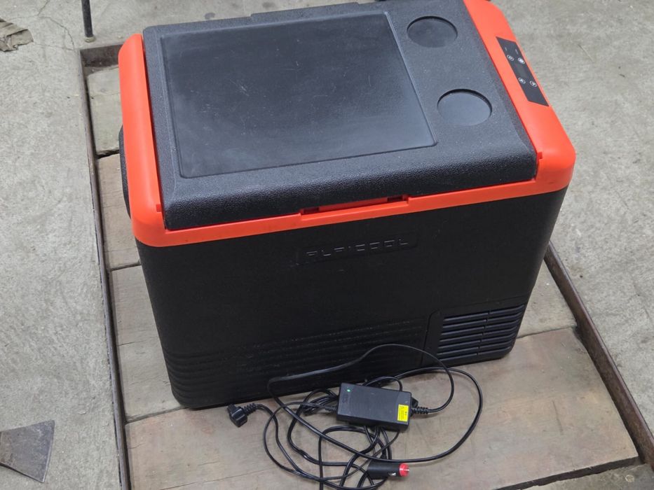 Продаю  автохолодильник Alpicool CL50