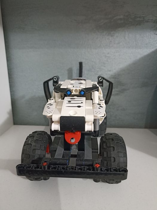 LEGO® Technic - Dalmatian Monster Jam