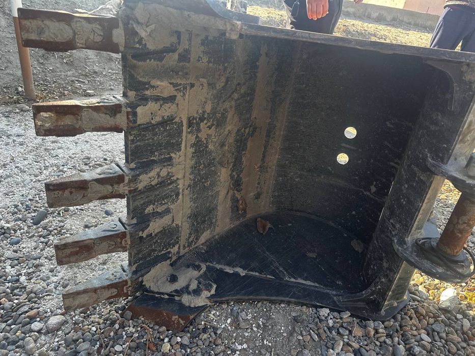 Eskovator kovush 70 talik sotiladi