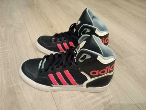 Vand papuci Adidad
