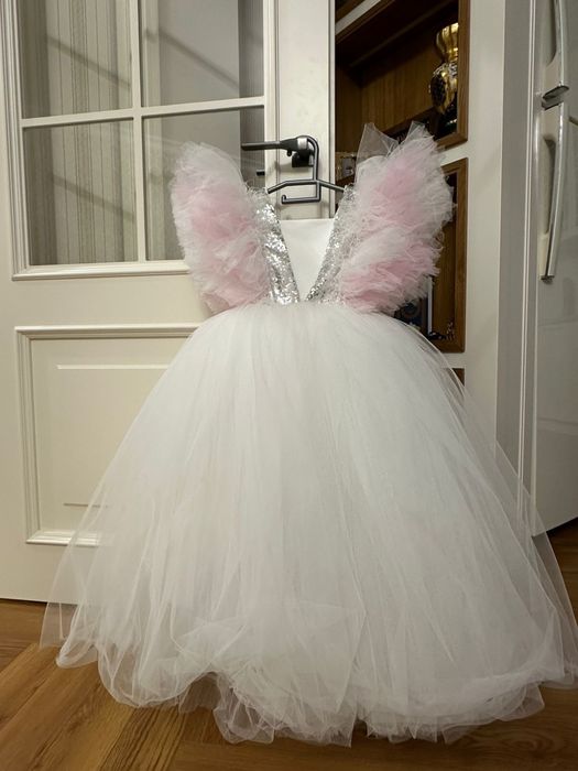 Платье на девочку