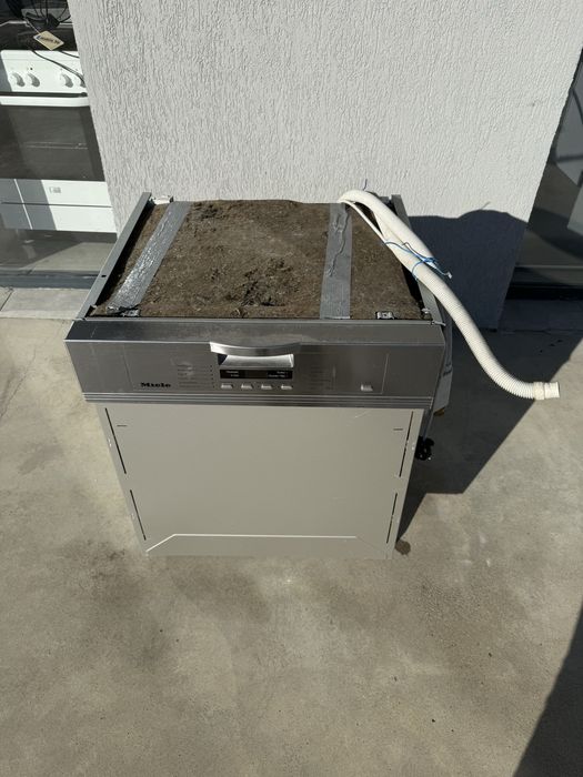 Съдомиялна машина  Миеле 60 см за вграждане