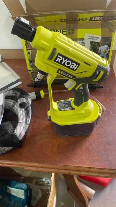 Pistol spalare cu înaltă presiune RYOBI RY18PW22A 18V One+ 22 bar (fără baterie)