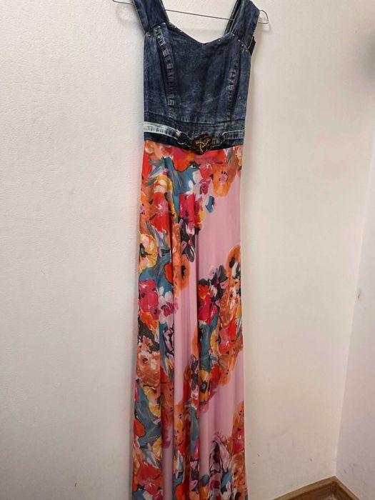 Rochie damă trandafiri