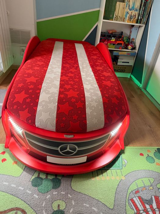 Детско легло Кола с матрак и светлини