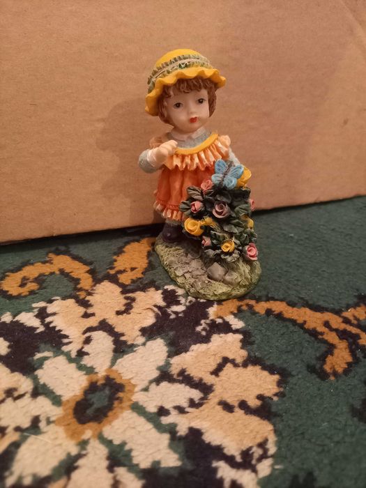 Продам статуэтки