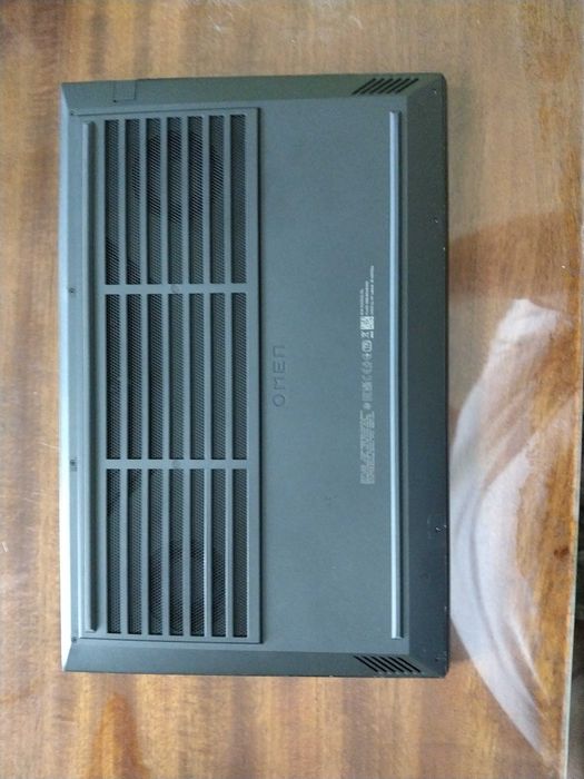 Продавам лаптоп HP 16 c 0010.nu