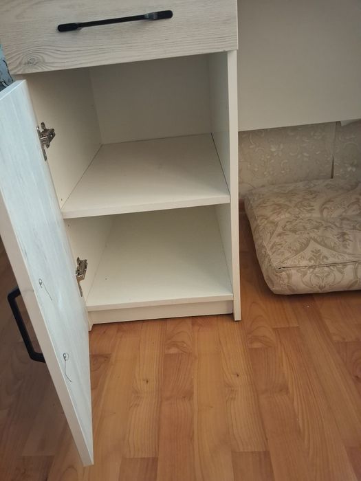 Продам письменный стол