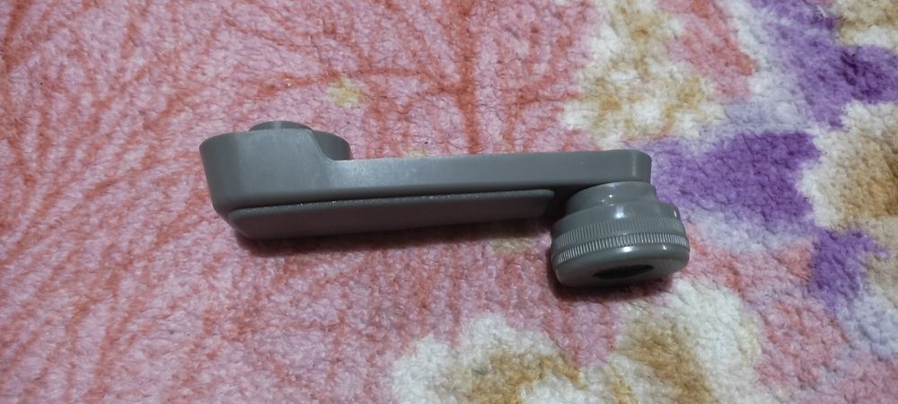 Дамас стеклоподъёмник