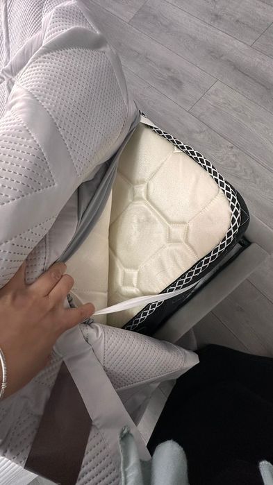 Продам 2х спальную кровать
