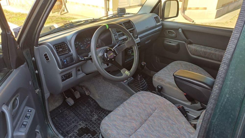 Suzuki Jimny  1.3 Benzină  4x4  Echipat Off Road