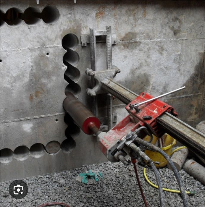 Сантехник Газосварка электрик сварщик   Бетон тешиш Бетон тешук кадан