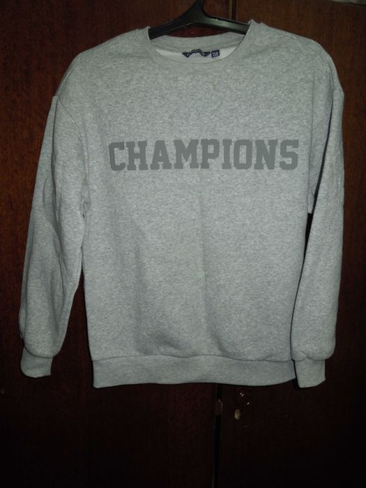 толстовки и бомберы