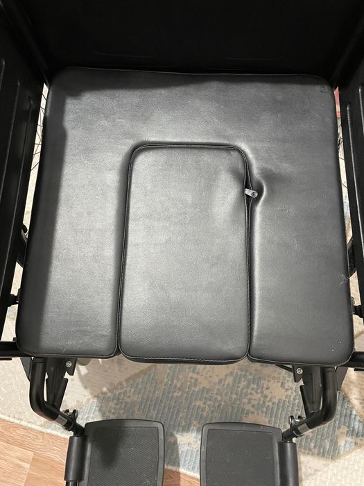 Инвалидная коляска