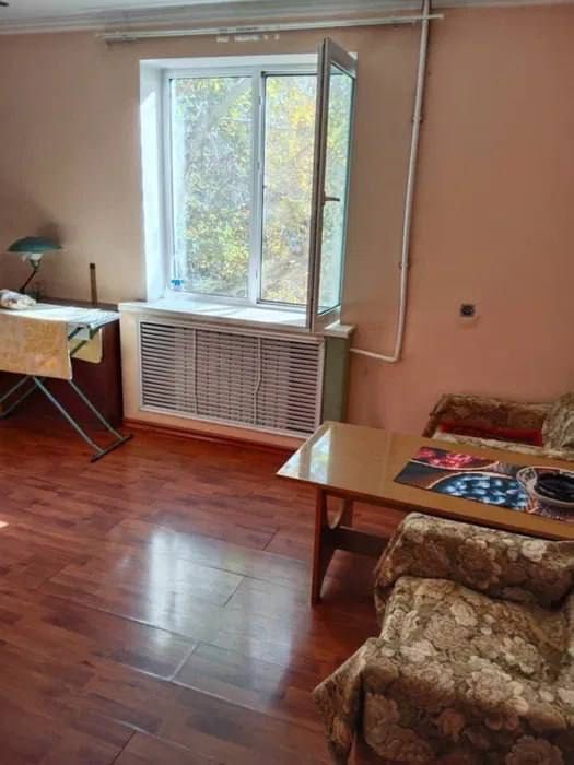 Чиланзар 5 квартал 1/5/5 Кирпич Балкон 2х6