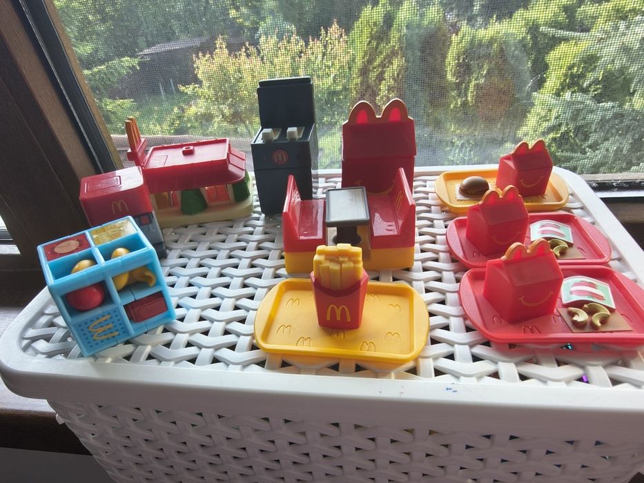 Jucării MCDONALD'S  colecția restaurantul