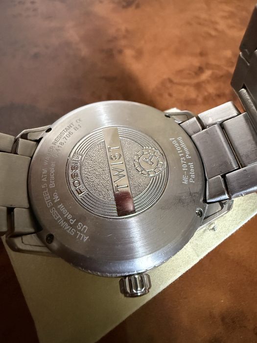 Часы Fossil Twisst ME-1073