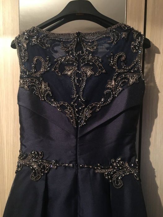 Елегантна бална рокля от френска тафта