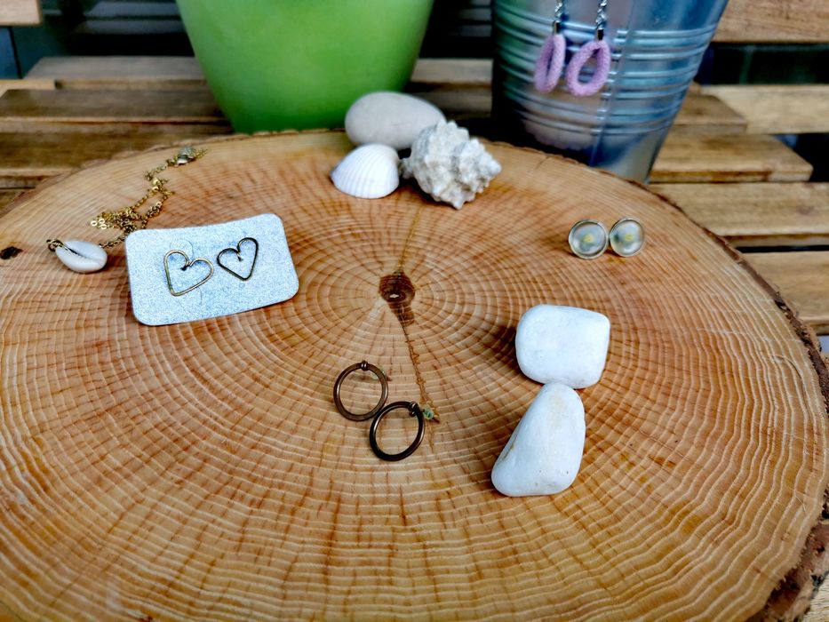 Handmade обеци, колие и клечки за коса